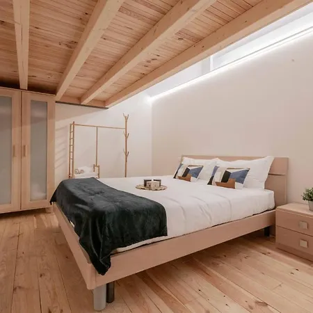 Realkasa Porta Lame Flat * بولونيا